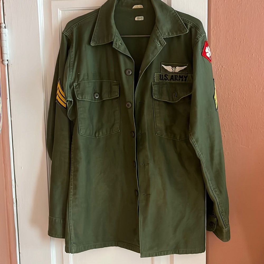 SOLD〰Awesome vintage military light weight jacket/shirt Sz 33 =s/m